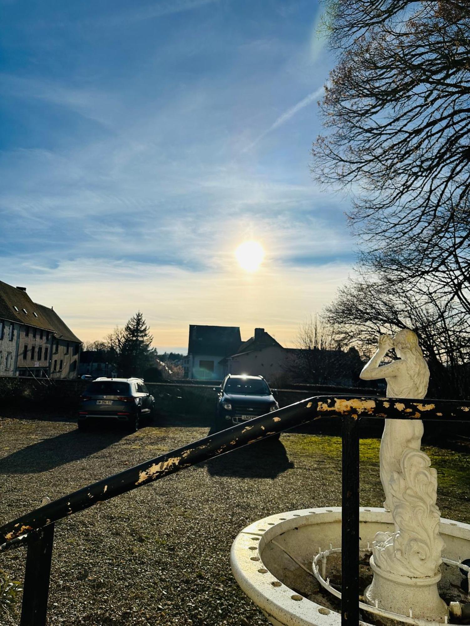 Le Chateau Giat Eksteriør bilde